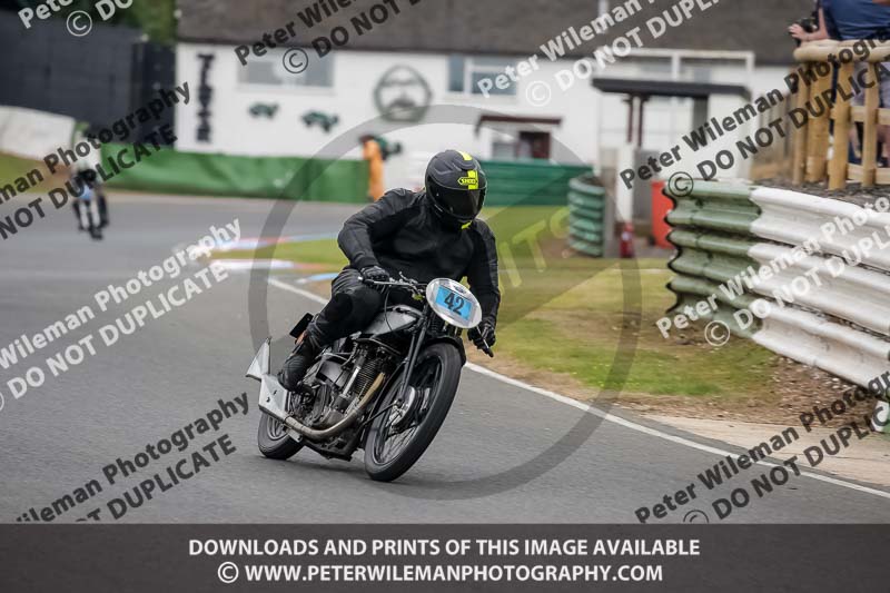 Vintage motorcycle club;eventdigitalimages;mallory park;mallory park trackday photographs;no limits trackdays;peter wileman photography;trackday digital images;trackday photos;vmcc festival 1000 bikes photographs